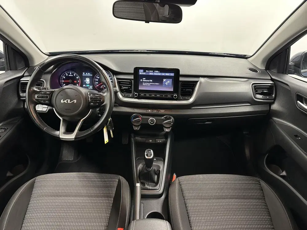 Kia Stonic 1.0 T-GDi MHEV DynamicLine CAMERA CARPLAY uit 2022, foto 2