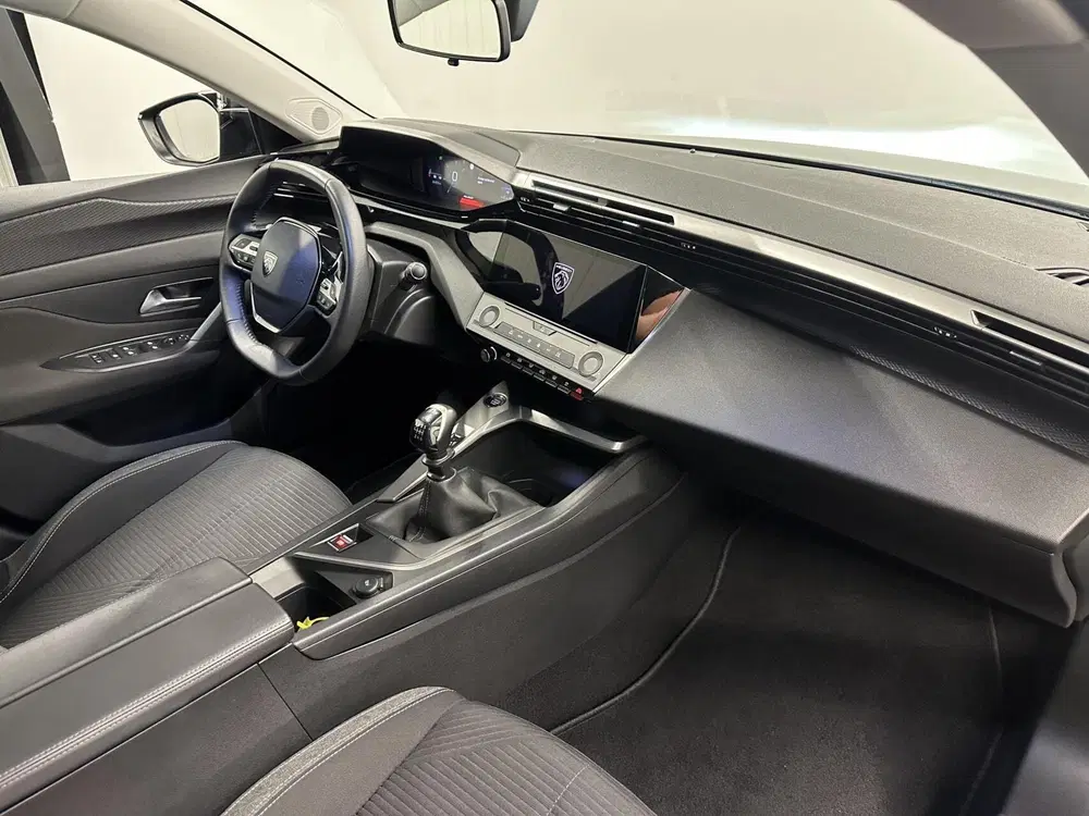 Peugeot 308 1.2 PureTech Active Pack Business NAVI CAR uit 2022, foto 11