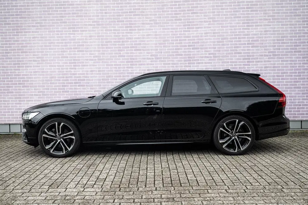 Volvo V90 2.0 T8 Recharge AWD R-Design uit 2022, foto 4