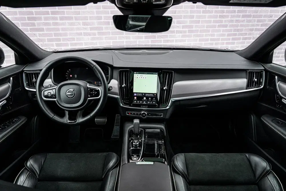 Volvo V90 2.0 T8 Recharge AWD R-Design uit 2022, foto 5