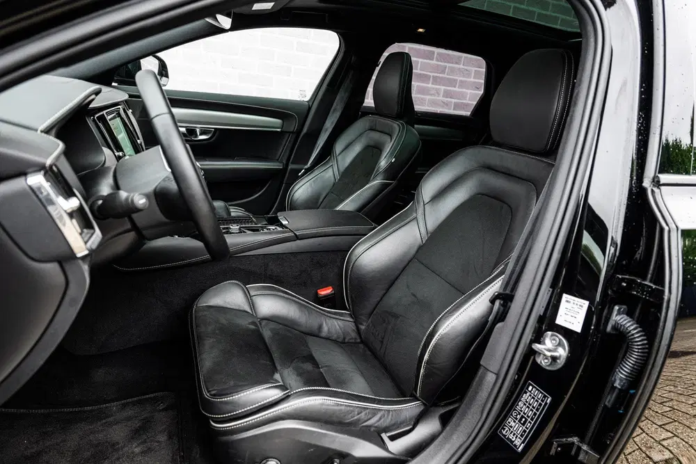 Volvo V90 2.0 T8 Recharge AWD R-Design uit 2022, foto 6