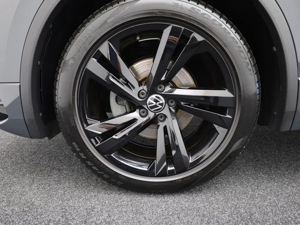 Volkswagen Tiguan 1.5 TSI R-Line Business+ uit 2023, foto 8
