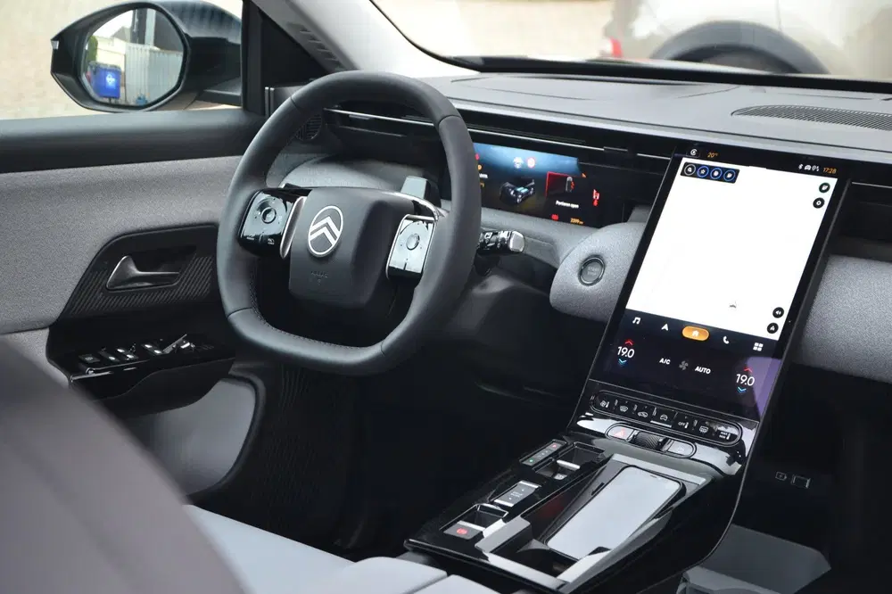 Citroën C5 Aircross Citroen C5 AIRCROSS 1.6 Plug-In Hybrid 195 uit 2026, foto 13