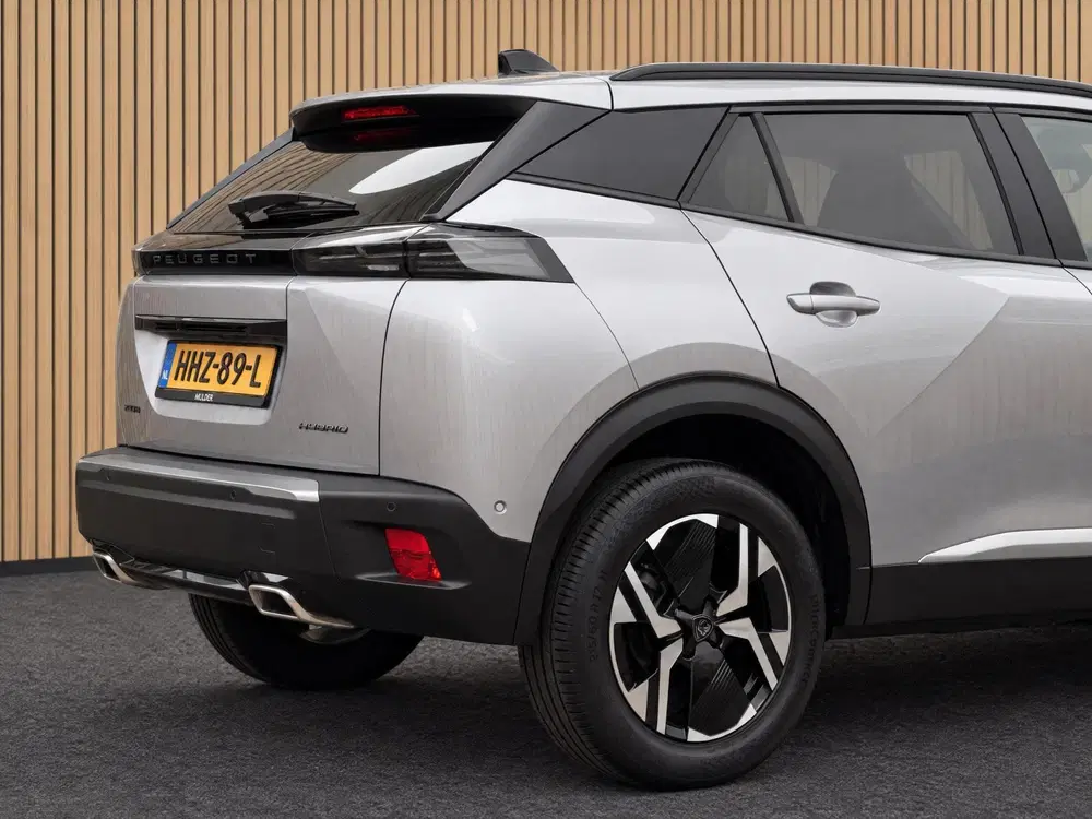 Peugeot 2008 1.2 Hybrid 145 Allure uit 2025, foto 11