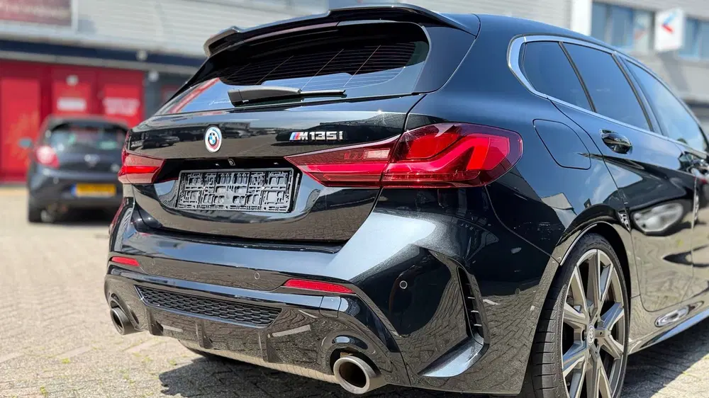 BMW 1-serie M135i xDrive High ExecutiveAutomaat uit 2022, foto 6