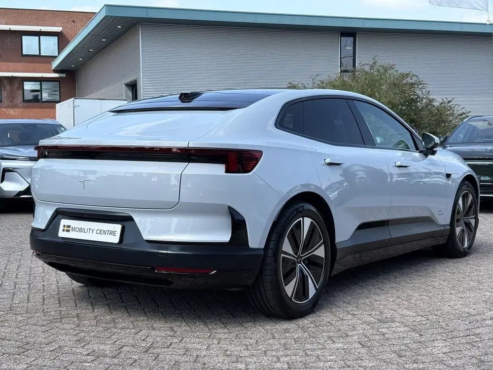 Polestar 4 Long range Single motor uit 2026, foto 4