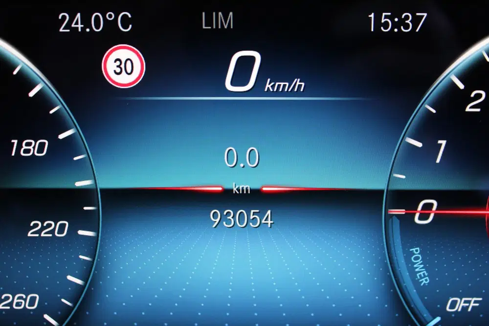 Mercedes-Benz E-Klasse 300e AMG Line NIGHT PAKKET LEDER DIST uit 2021, foto 10