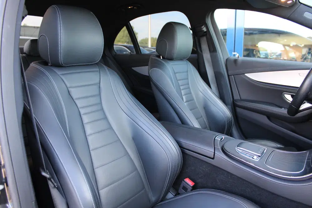 Mercedes-Benz E-Klasse 300e AMG Line NIGHT PAKKET LEDER DIST uit 2021, foto 14