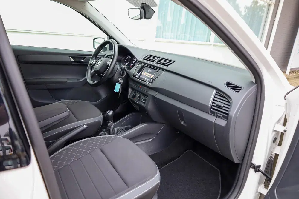 Skoda Fabia 1.0 TSI 95pk Ambition uit 2022, foto 13