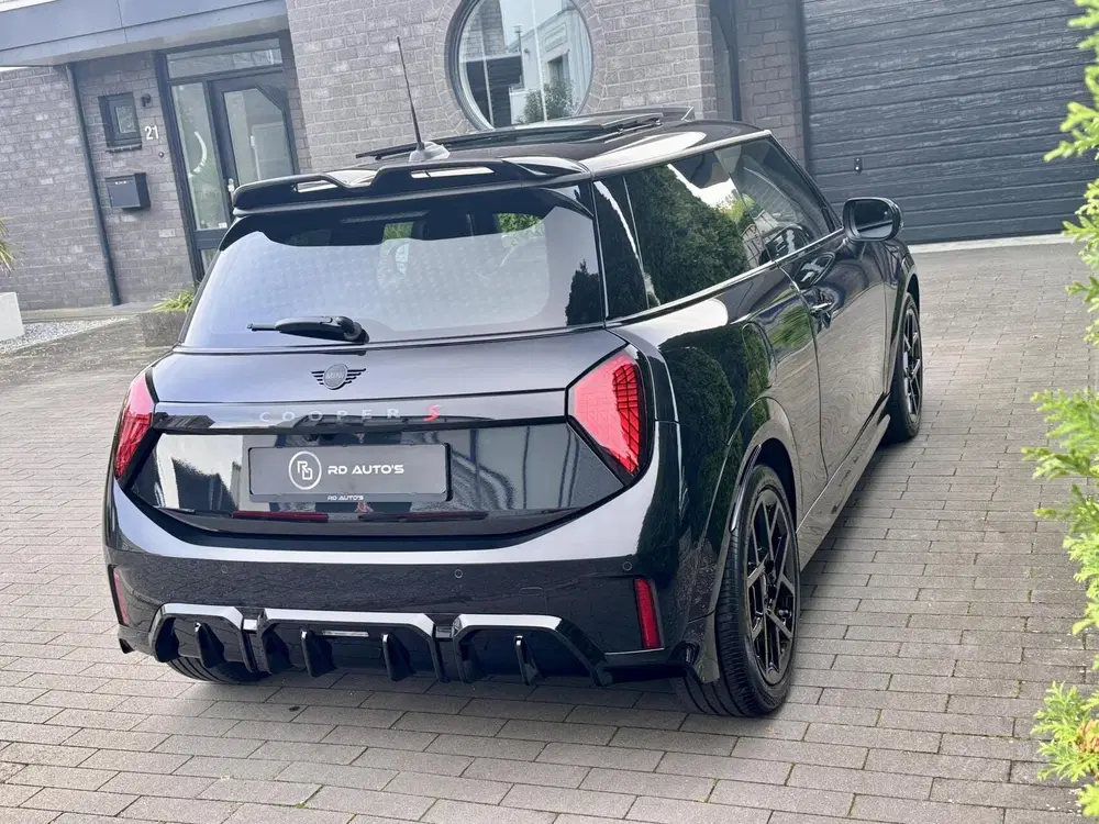 Mini John Cooper Works 2.0 Cooper S uit 2025, foto 14