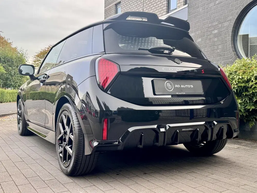 Mini John Cooper Works 2.0 Cooper S uit 2025, foto 8