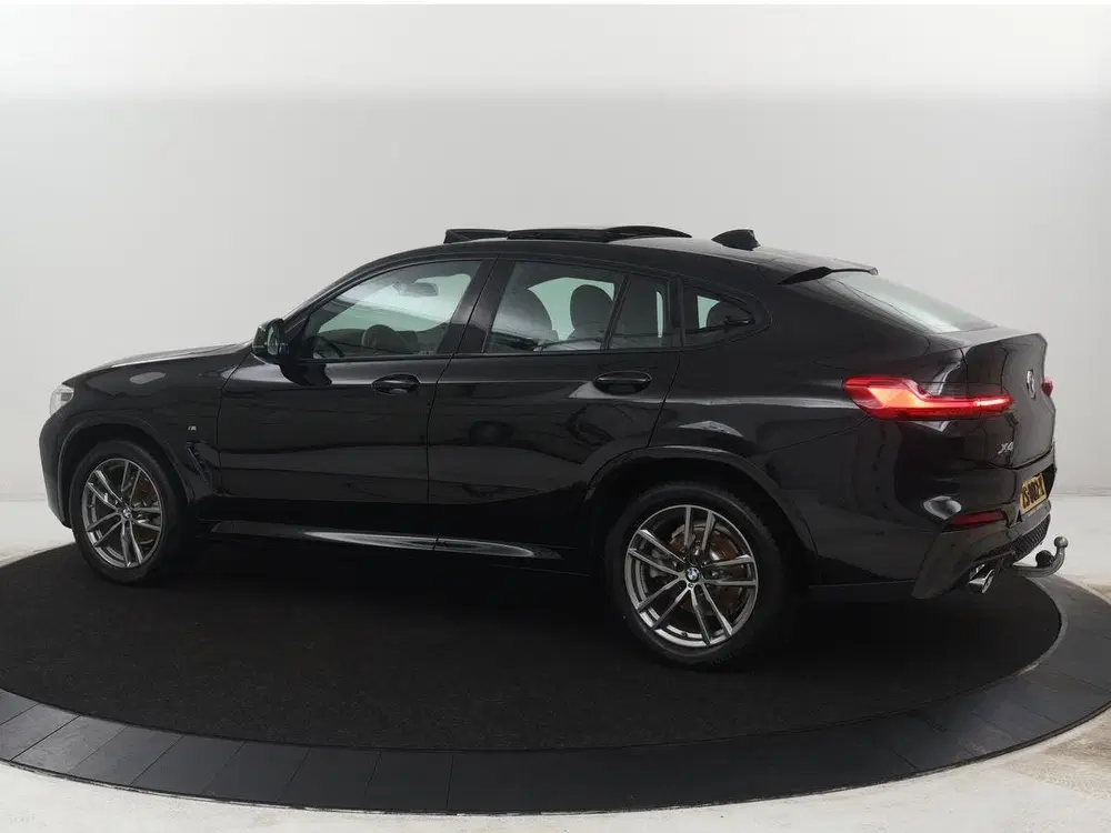 BMW X4 Executive Edition M-sport uit 2019, foto 2