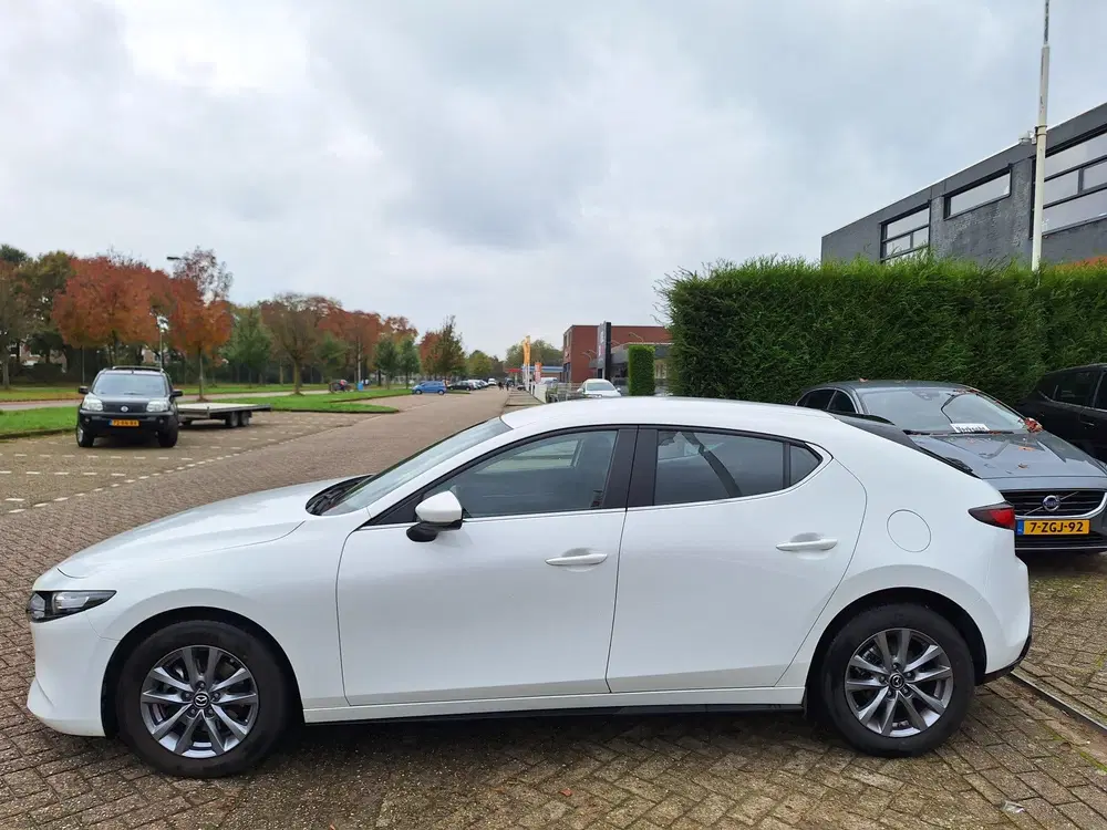 Mazda 3 2.0 e-SkyActiv-G M Hybrid 122 (b.j. 12-202 uit 2022, foto 7