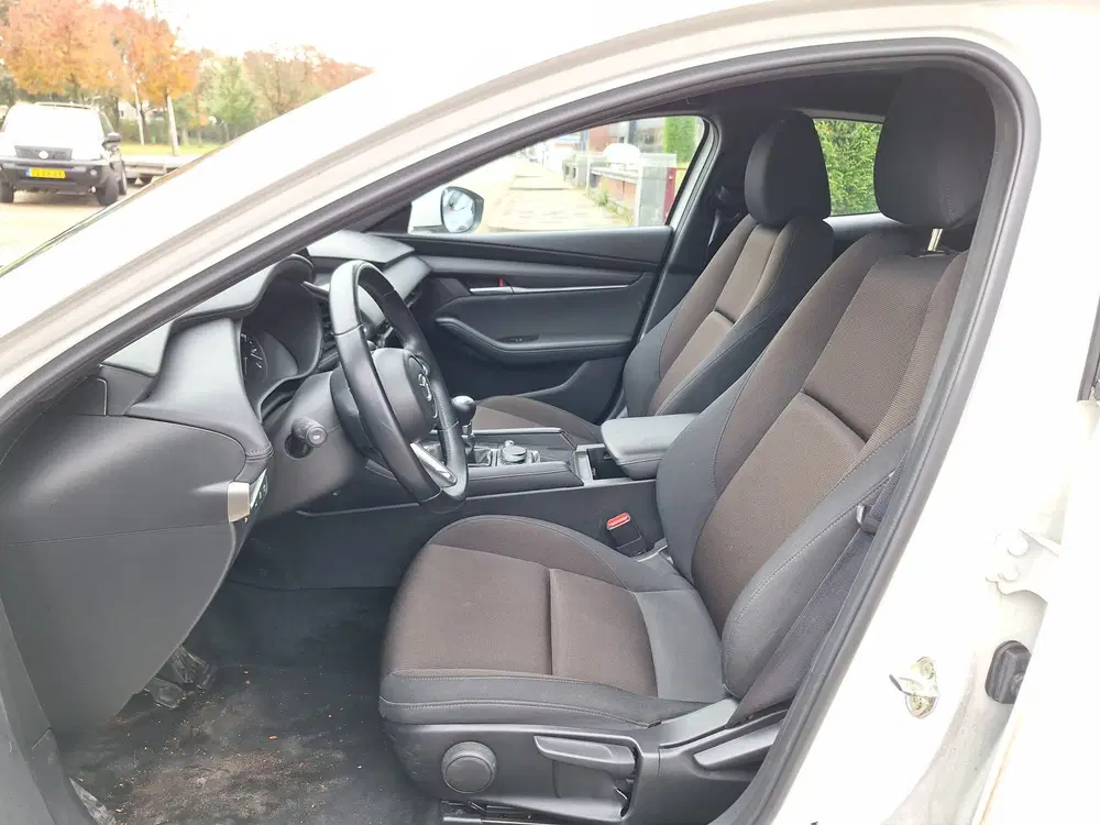 Mazda 3 2.0 e-SkyActiv-G M Hybrid 122 (b.j. 12-202 uit 2022, foto 8