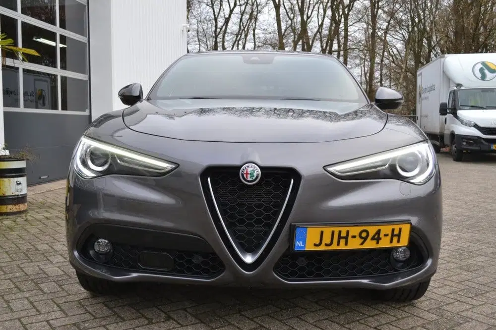 Alfa Romeo Stelvio 2.2 JTD Super BTW auto (bj 2023) uit 2023, foto 4