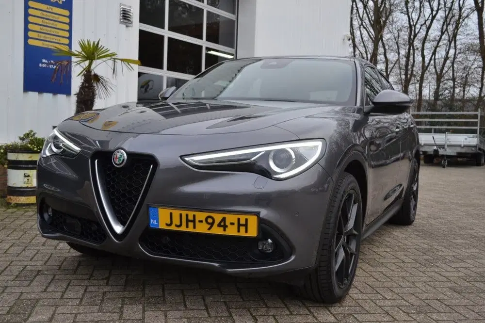Alfa Romeo Stelvio 2.2 JTD Super BTW auto (bj 2023) uit 2023, foto 5