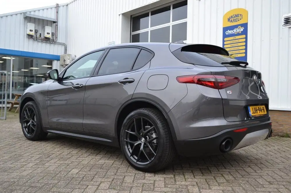 Alfa Romeo Stelvio 2.2 JTD Super BTW auto (bj 2023) uit 2023, foto 7