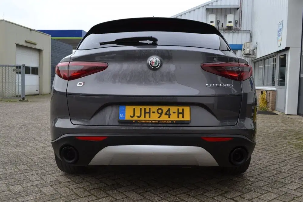 Alfa Romeo Stelvio 2.2 JTD Super BTW auto (bj 2023) uit 2023, foto 8