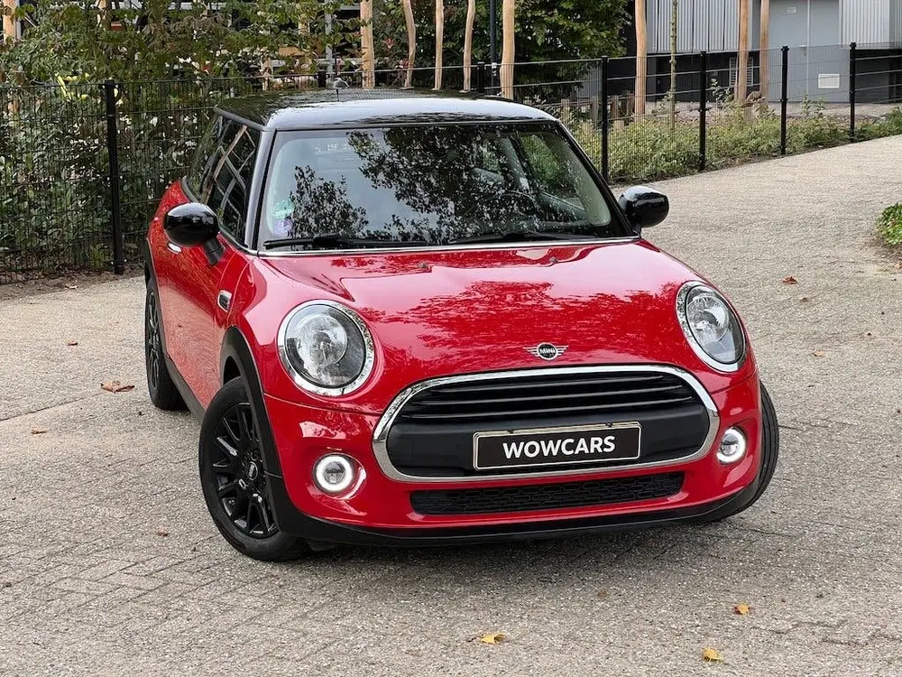 Mini Cooper Cooper 1.5 112pk Apple CarPlay Airco Cruis uit 2019
