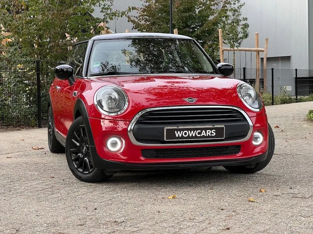 Mini Cooper Cooper 1.5 112pk Apple CarPlay Airco Cruis uit 2019, foto 2