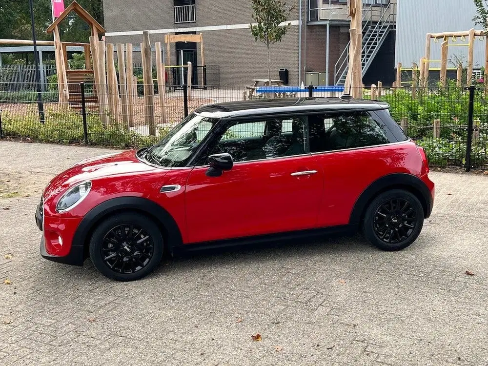 Mini Cooper Cooper 1.5 112pk Apple CarPlay Airco Cruis uit 2019, foto 4