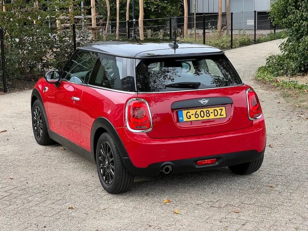 Mini Cooper Cooper 1.5 112pk Apple CarPlay Airco Cruis uit 2019, foto 6