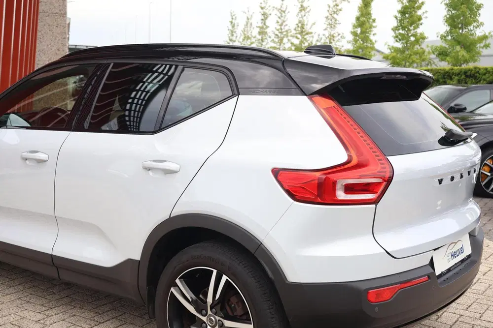 Volvo XC40 T4 Recharge R-Design uit 2021, foto 13