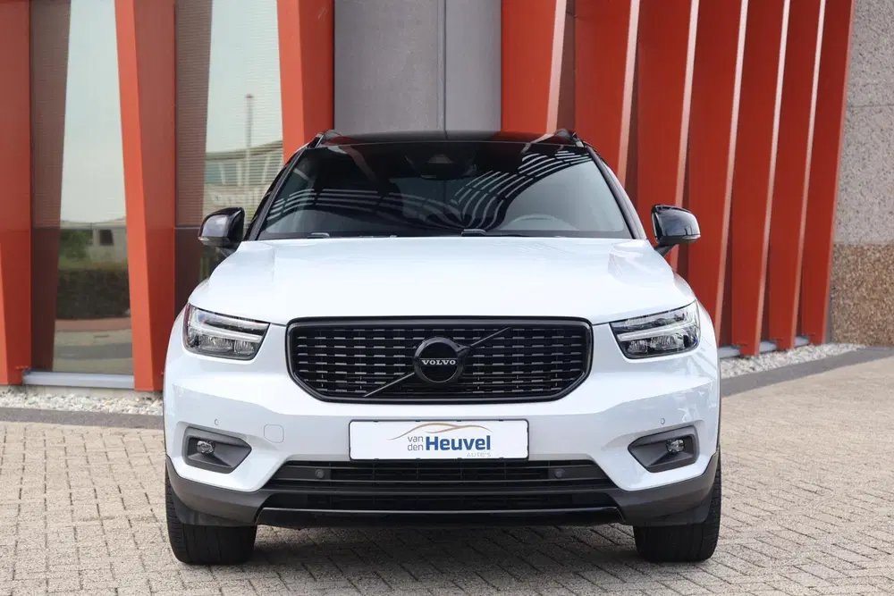 Volvo XC40 T4 Recharge R-Design uit 2021, foto 2