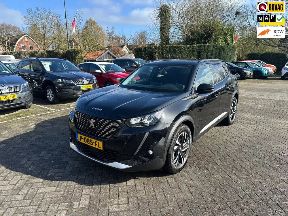 Peugeot 2008 1.2 PureTech Allure Pack uit 2022