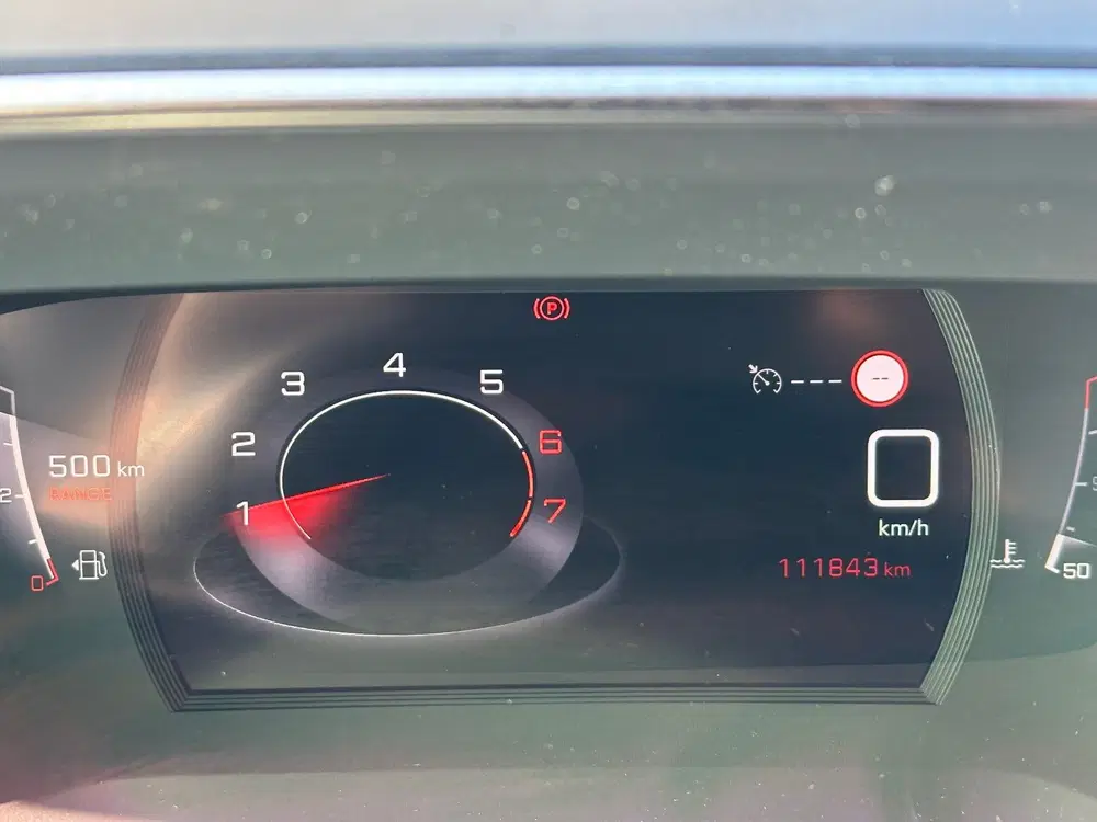 Peugeot 2008 1.2 PureTech Allure Pack uit 2022, foto 10