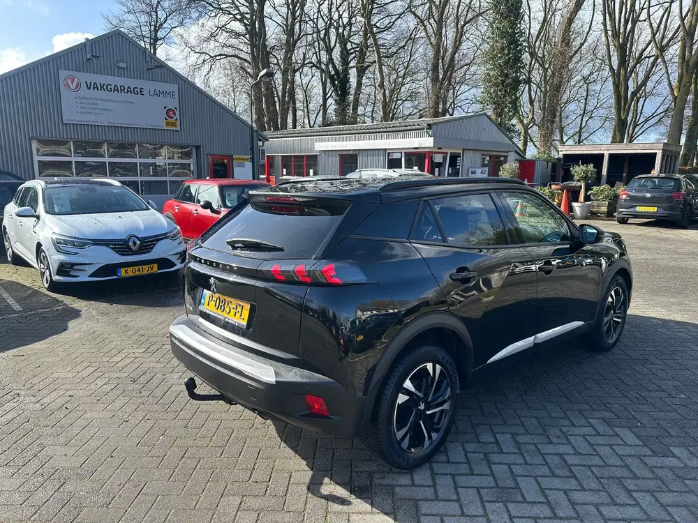 Peugeot 2008 1.2 PureTech Allure Pack uit 2022, foto 3