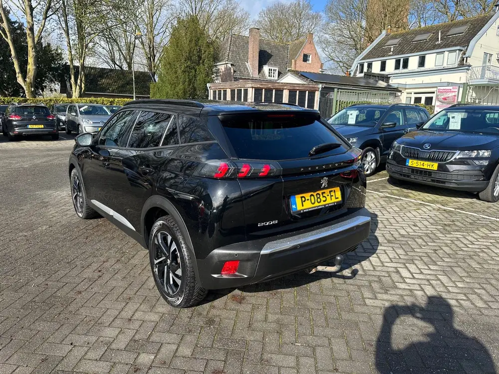 Peugeot 2008 1.2 PureTech Allure Pack uit 2022, foto 4