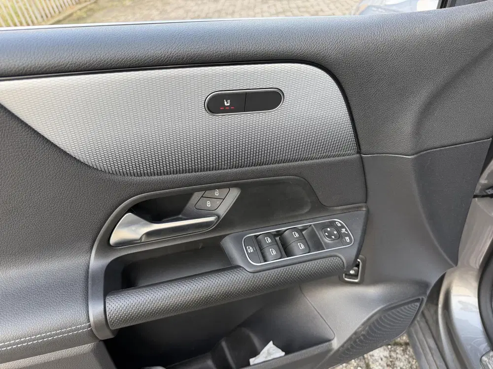 Mercedes-Benz B-Klasse 250 e 17" uit 2023, foto 11