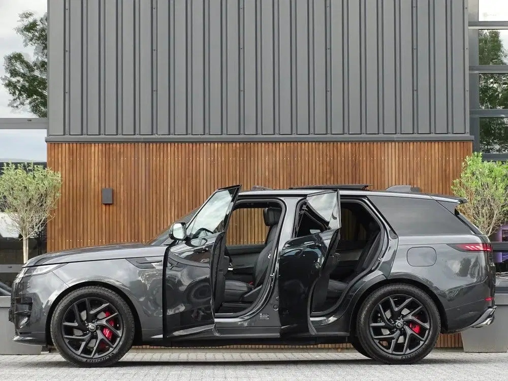 Land Rover Range Rover Sport P460e R-Dynamic SE uit 2025, foto 6