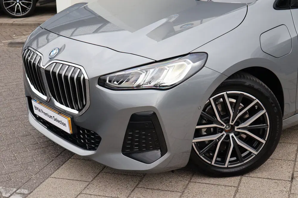 BMW 2-serie Active Tourer 225e xDrive M Sport Automaat uit 2026, foto 2