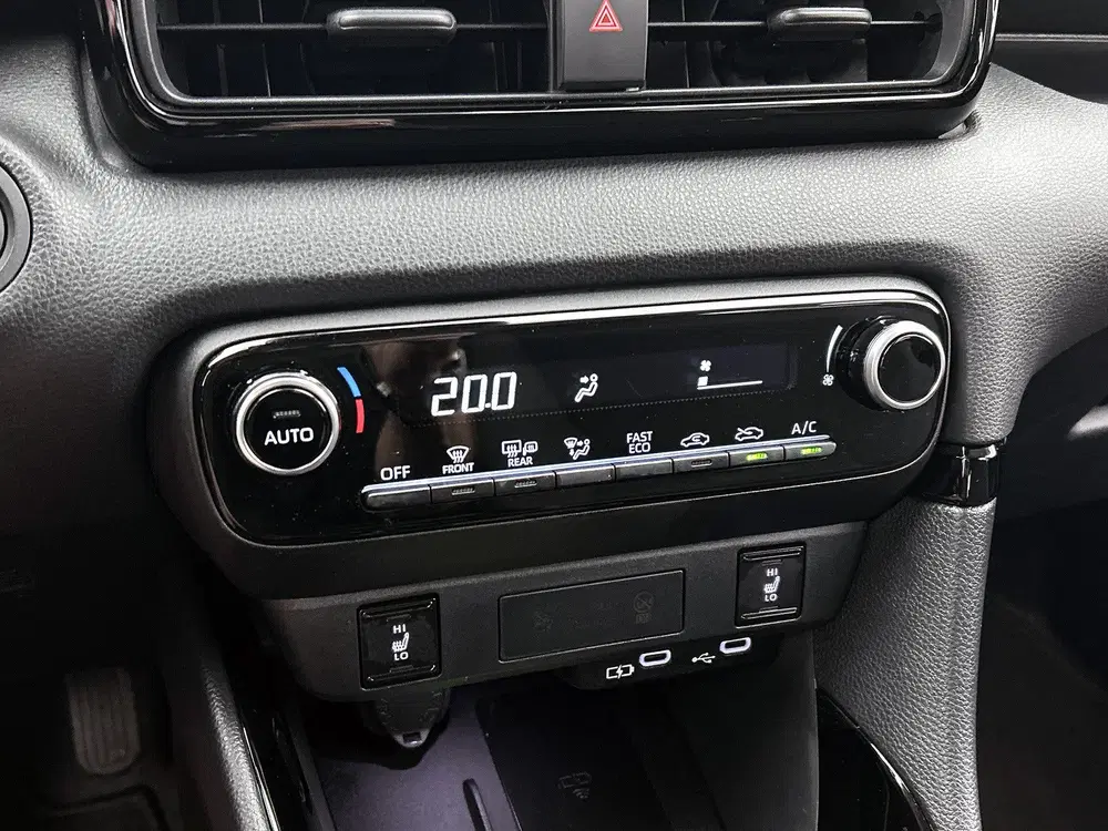 Toyota Yaris 1.5 Hybrid 115 Dynamic Comfort Pack uit 2025, foto 14