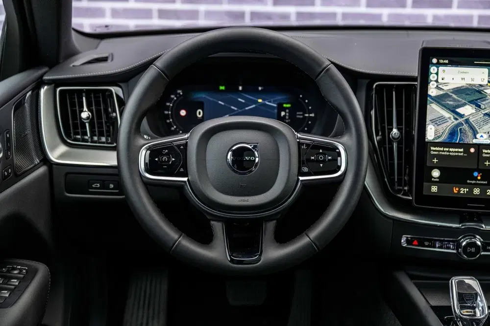 Volvo XC60 2.0 T6 Plug-in Hybrid AWD Ultra Black Edit uit 2026, foto 3