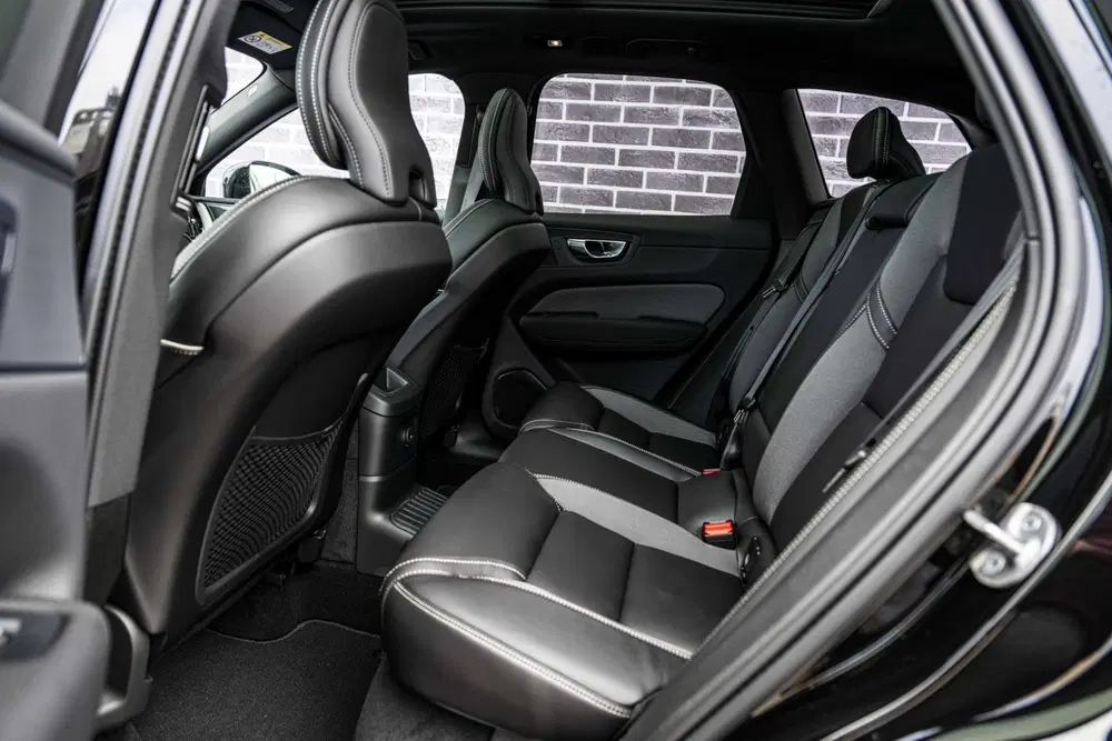 Volvo XC60 2.0 T6 Plug-in Hybrid AWD Ultra Black Edit uit 2026, foto 9