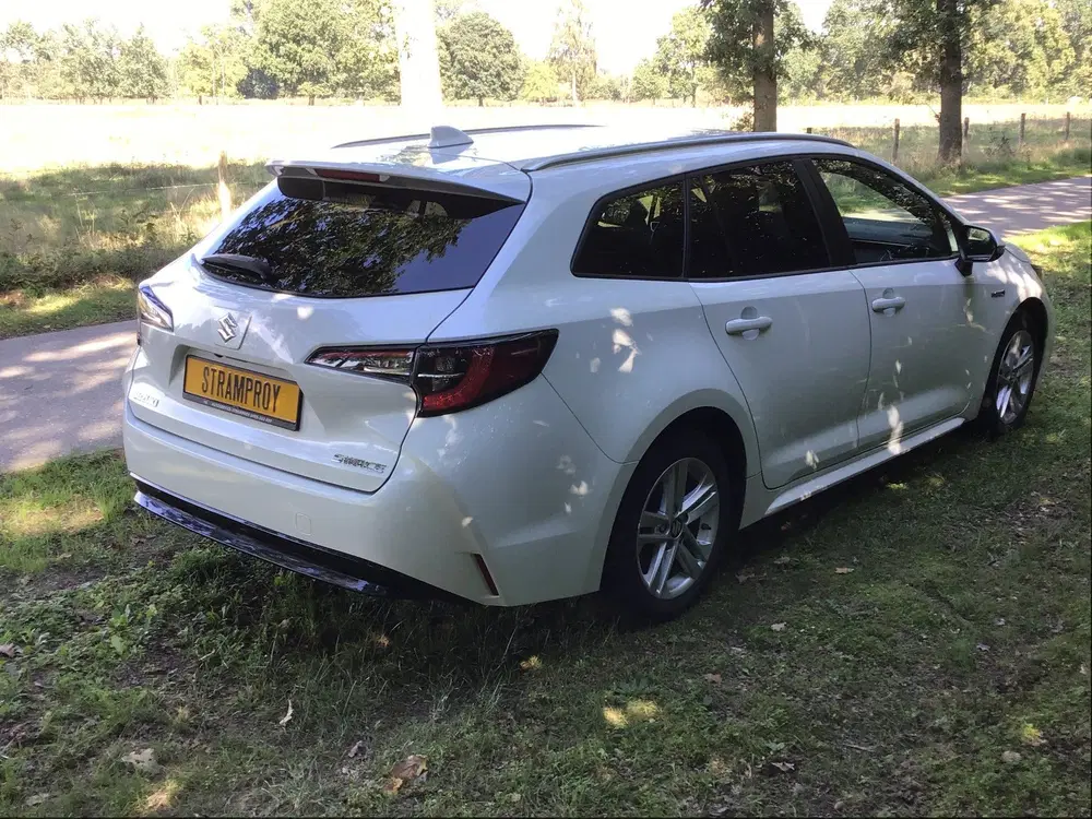 Suzuki Swace 1.8 Hybrid Style uit 2020, foto 4