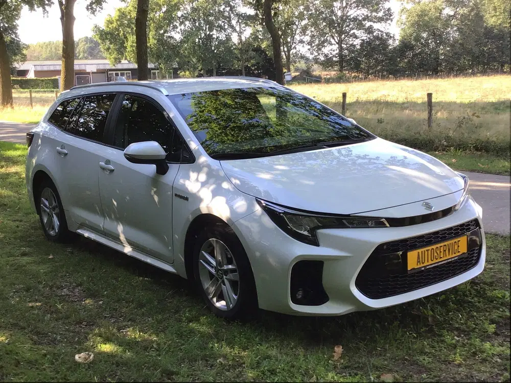 Suzuki Swace 1.8 Hybrid Style uit 2020, foto 5