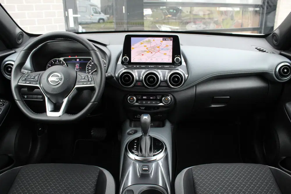 Nissan Juke 1.0 DIG-T Enigma uit 2021, foto 2