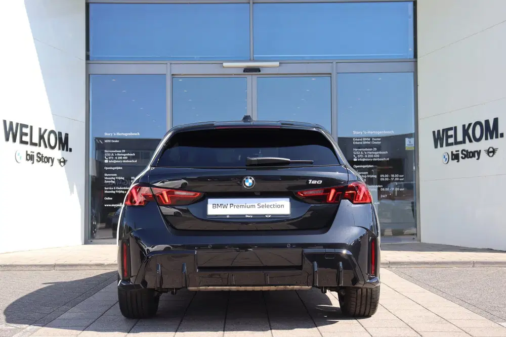 BMW 1-serie 120 M Sport Automaat uit 2026, foto 8