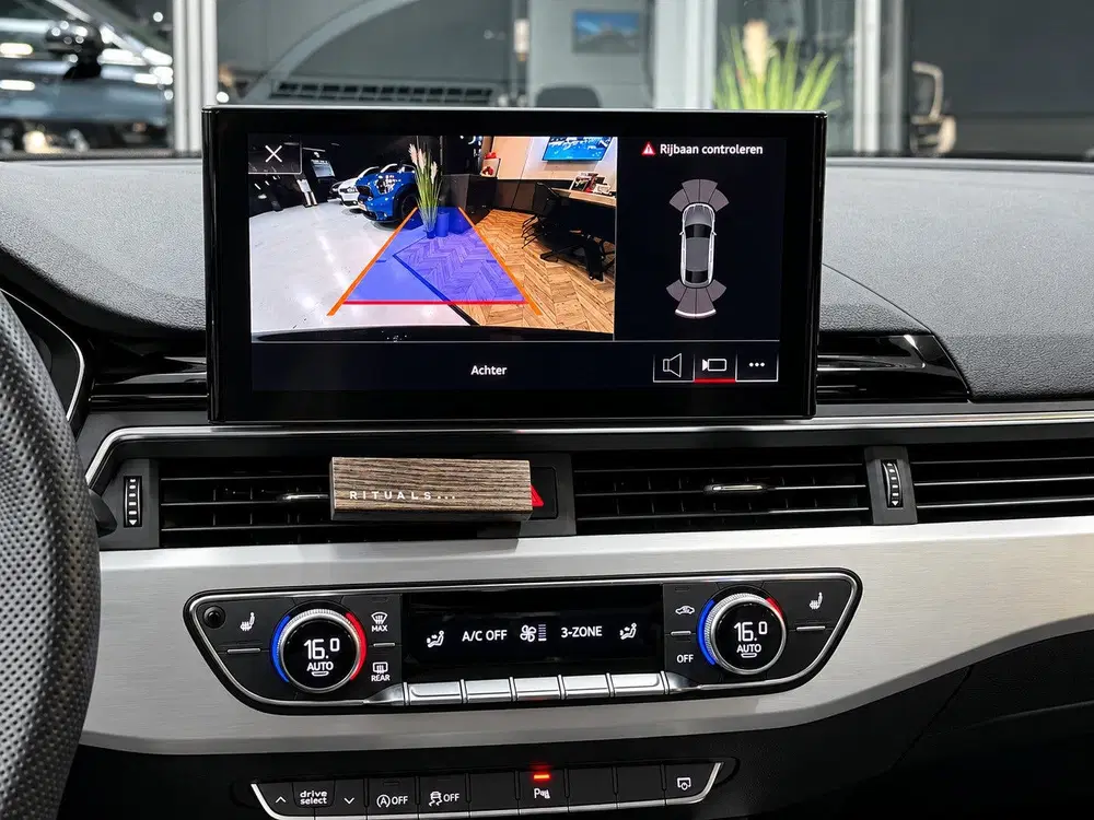 Audi A5 35 TFSI S-Line uit 2023, foto 9