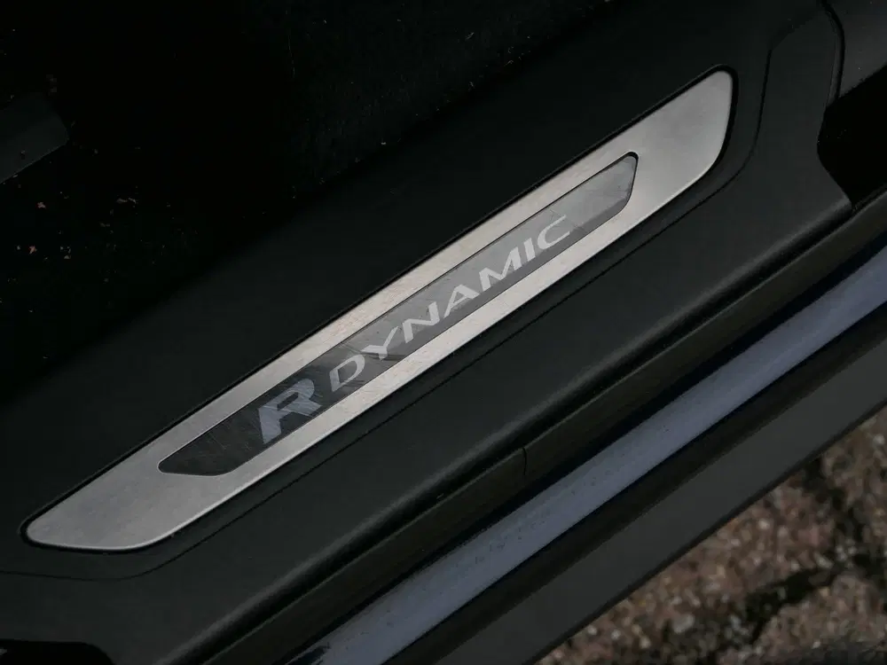 Land Rover Range Rover Velar 2.0 P400e AWD R-Dynamic SE PHEV uit 2023, foto 14