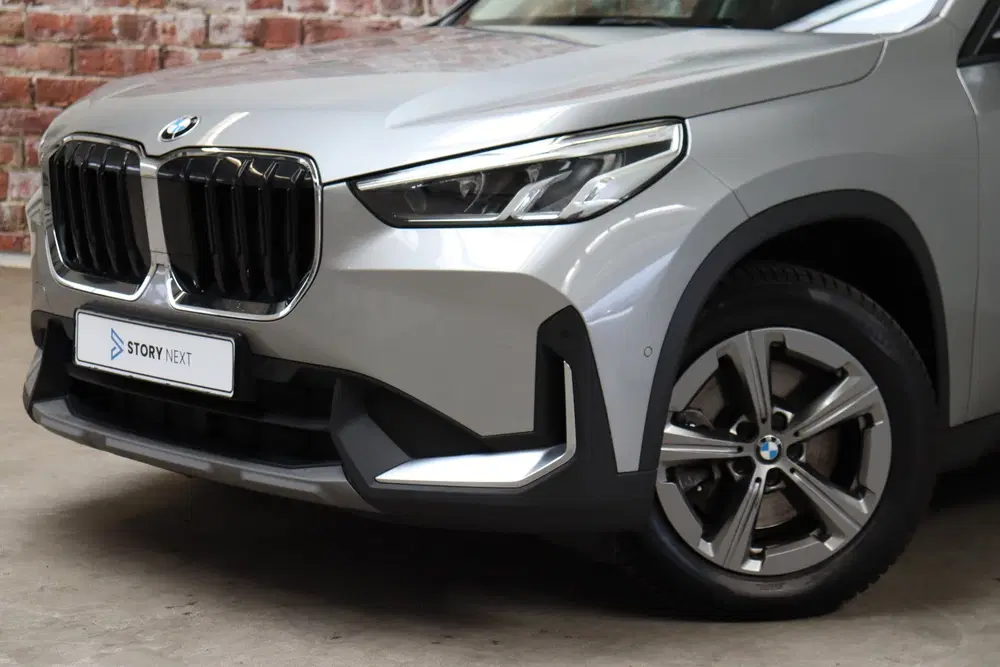 BMW X1 sDrive20i Executive Automaat uit 2023, foto 2