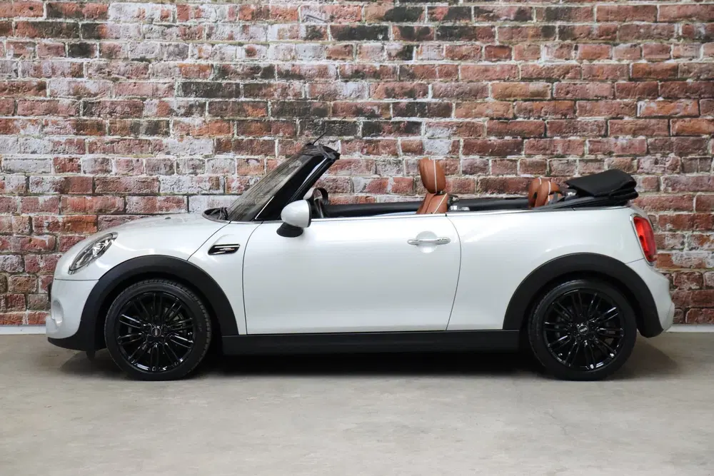 Mini Cabrio Cooper S Chili Automaat uit 2019, foto 3
