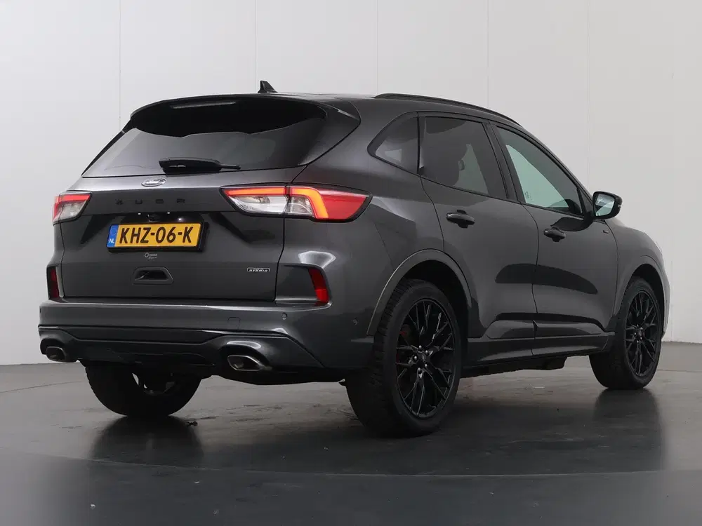Ford Kuga 2.5 PHEV ST-Line X Black Pack uit 2023, foto 2