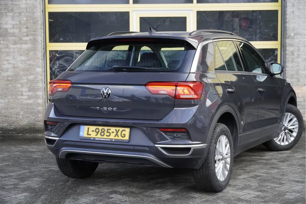 Volkswagen T-Roc 1.0 TSI Style BJ2021 Lmv 16" uit 2021, foto 6