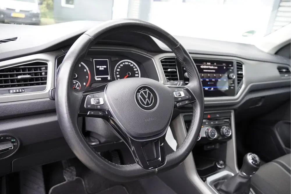 Volkswagen T-Roc 1.0 TSI Style BJ2021 Lmv 16" uit 2021, foto 8