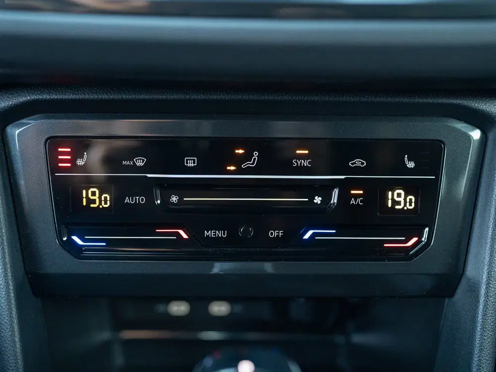 Volkswagen Tiguan 1.5 TSI R-Line Business+ uit 2023, foto 13